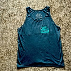Medium Butt Snoekeler tank. Is what it is!